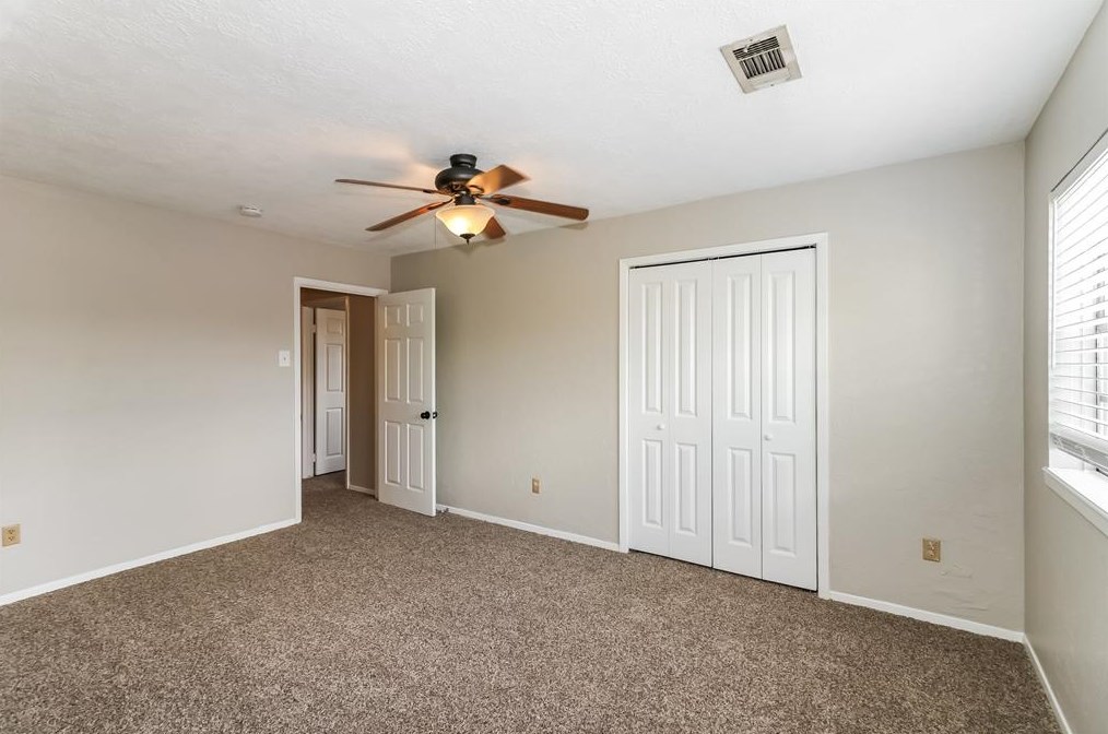 2503 Blueberry Ln, Pasadena TX 77502-5451 exterior