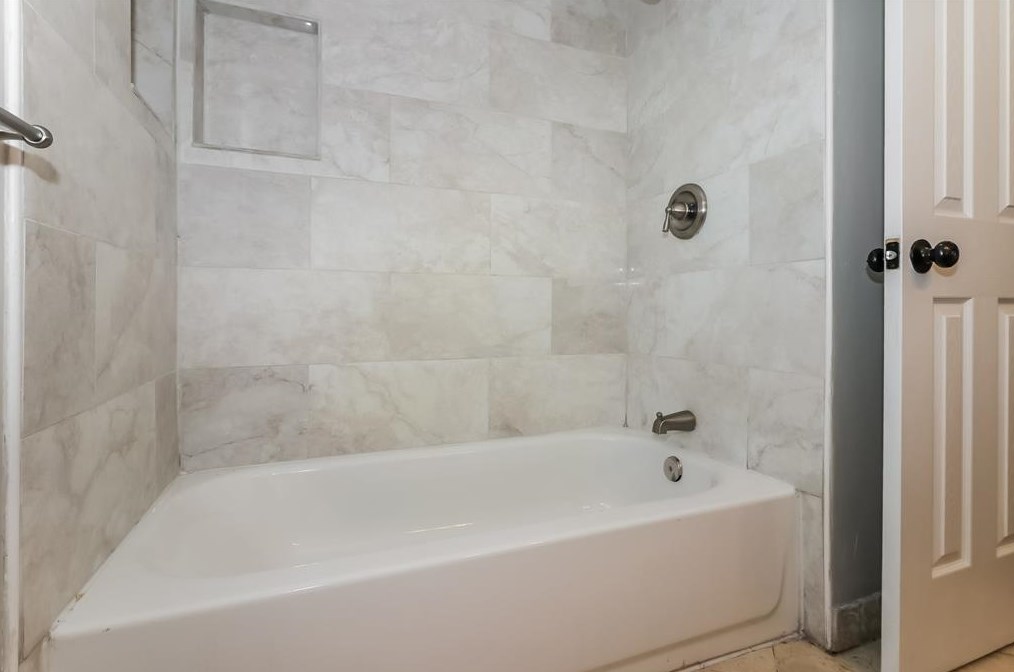 2503 Blueberry Ln, Pasadena TX 77502-5451 exterior