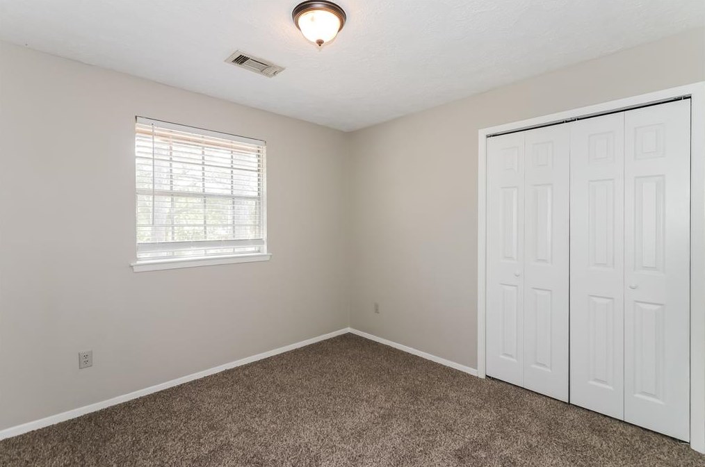 2503 Blueberry Ln, Pasadena TX 77502-5451 exterior