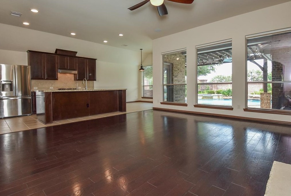 2226 Ascot Ln, Sugar Land TX  77479-6686 exterior