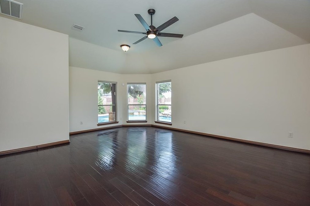 2226 Ascot Ln, Sugar Land TX  77479-6686 exterior