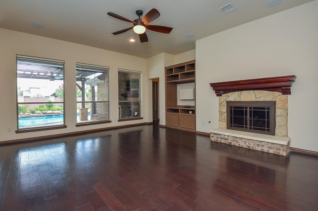 2226 Ascot Ln, Sugar Land TX  77479-6686 exterior