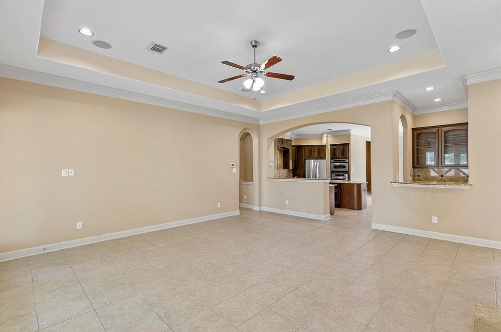 14407 Kingston Fls Ln, Humble TX 77396-1930 exterior