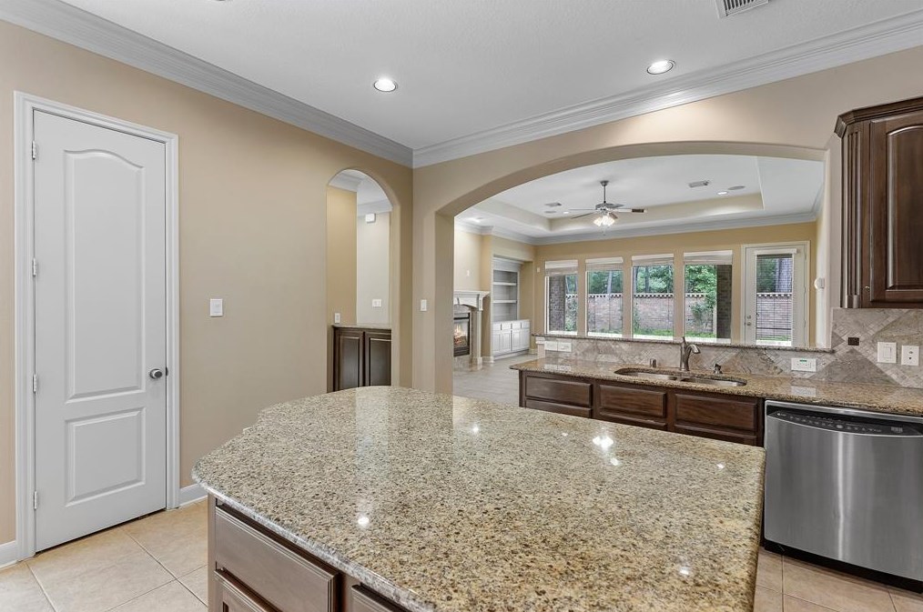 14407 Kingston Fls Ln, Humble TX 77396-1930 exterior