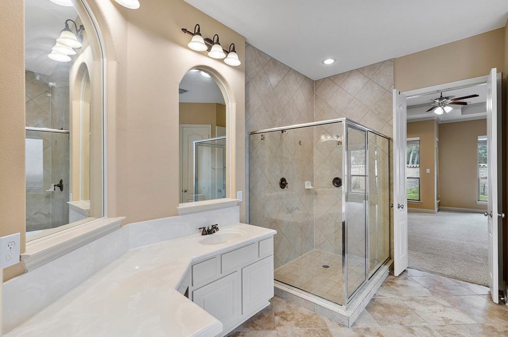 14407 Kingston Fls Ln, Humble TX 77396-1930 exterior