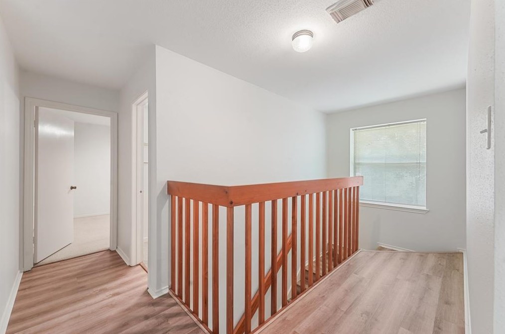 9819 Canterhurst Cir, Houston TX  77065-4370 exterior