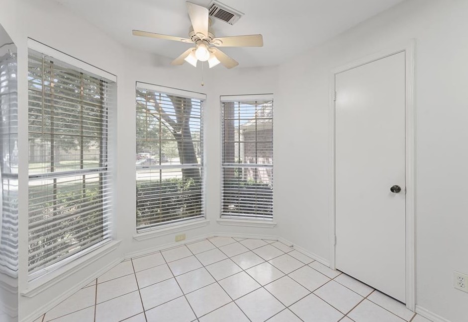9819 Canterhurst Cir, Houston TX  77065-4370 exterior