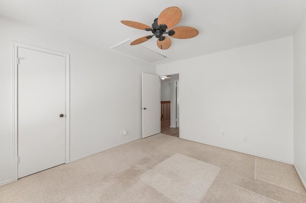 9819 Canterhurst Cir, Houston TX  77065-4370 exterior