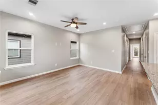 10317 Teneha Dr, Houston, TX 77033 - Photo 11