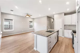 10317 Teneha Dr, Houston, TX 77033 - Photo 5