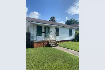 5514 Borden Avenue, Galveston, TX 77551 - Photo 1