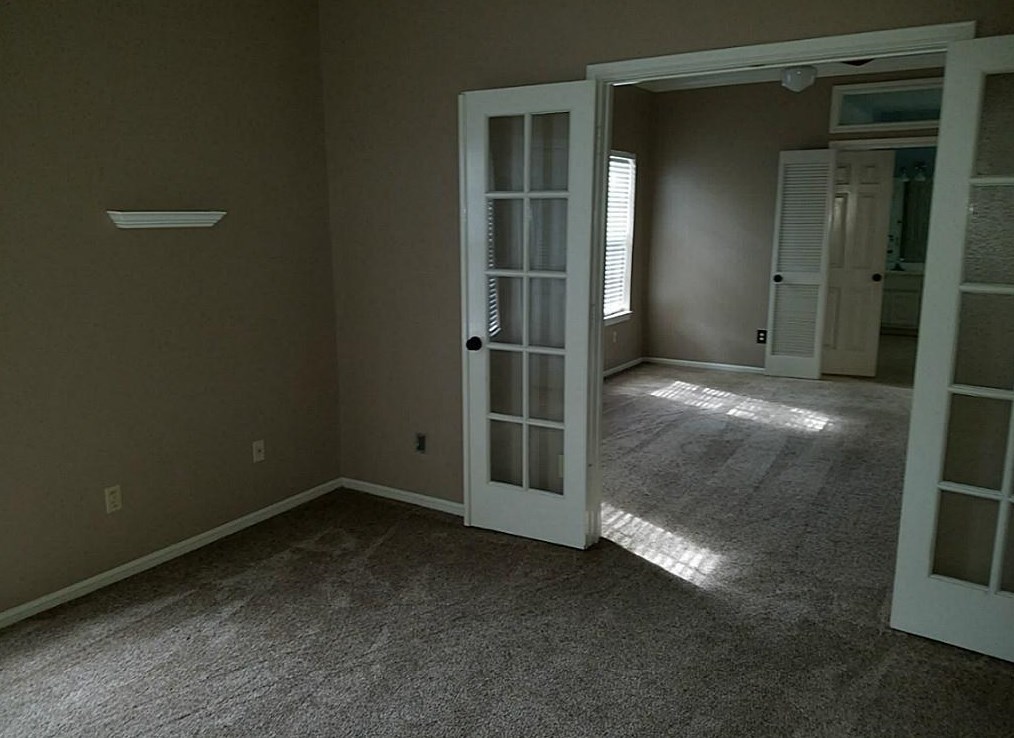 14402 Circlewood Way, Houston TX  77062-2276 exterior