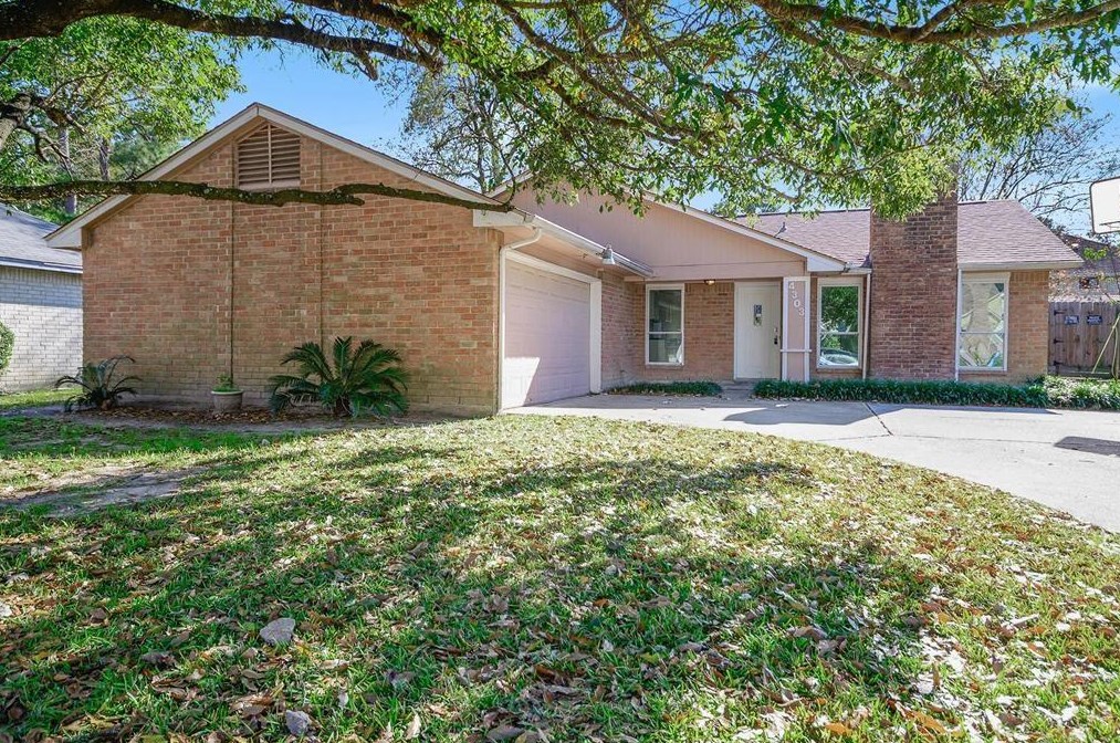 4303 Stallion Brook Ln, Spring TX  77388-4038 exterior
