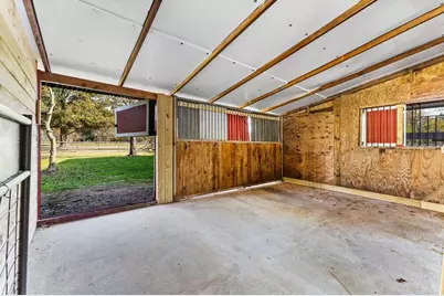 15715 Old Conroe Rd, Conroe, TX 77384 - Photo 23