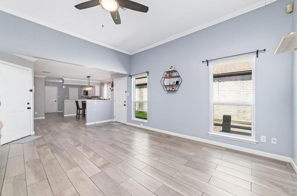 7919 Arbor Meadow Dr, Houston TX  77071-3218 exterior