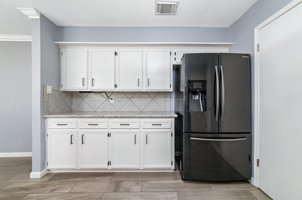 7919 Arbor Meadow Dr, Houston TX  77071-3218 exterior