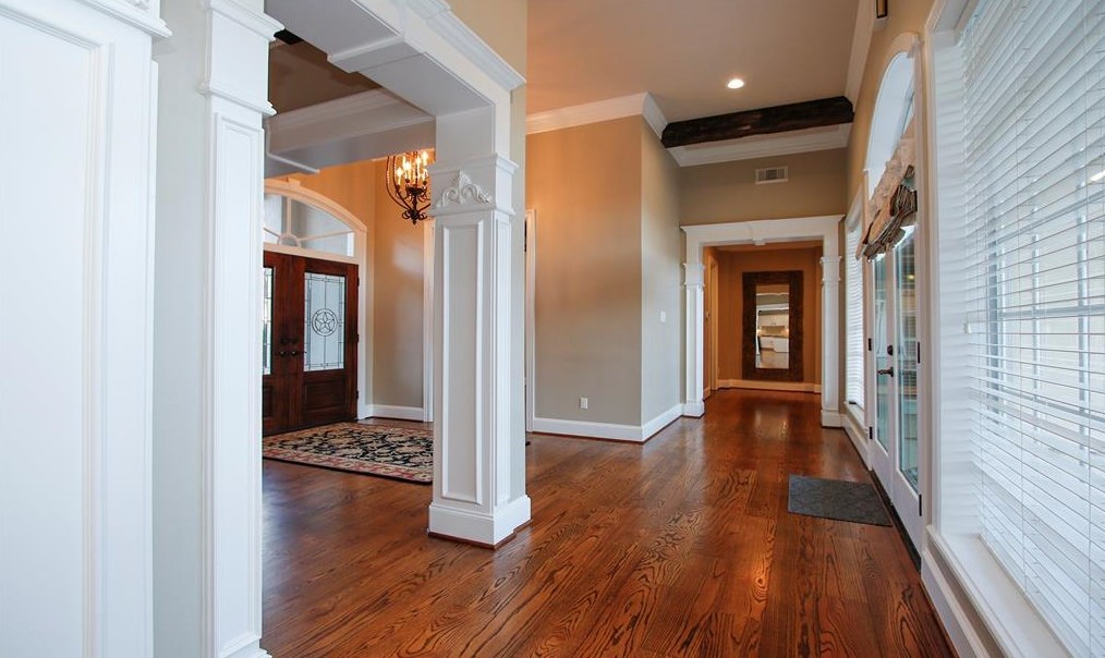 15 Champion Villa Dr, Houston TX  77069-1428 exterior