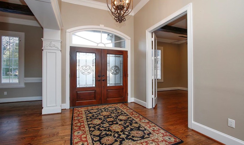 15 Champion Villa Dr, Houston TX  77069-1428 exterior