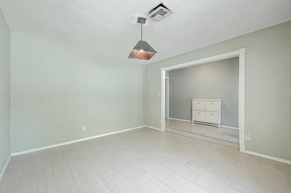 10926 Endicott Ln, Houston TX 77035-3120 exterior