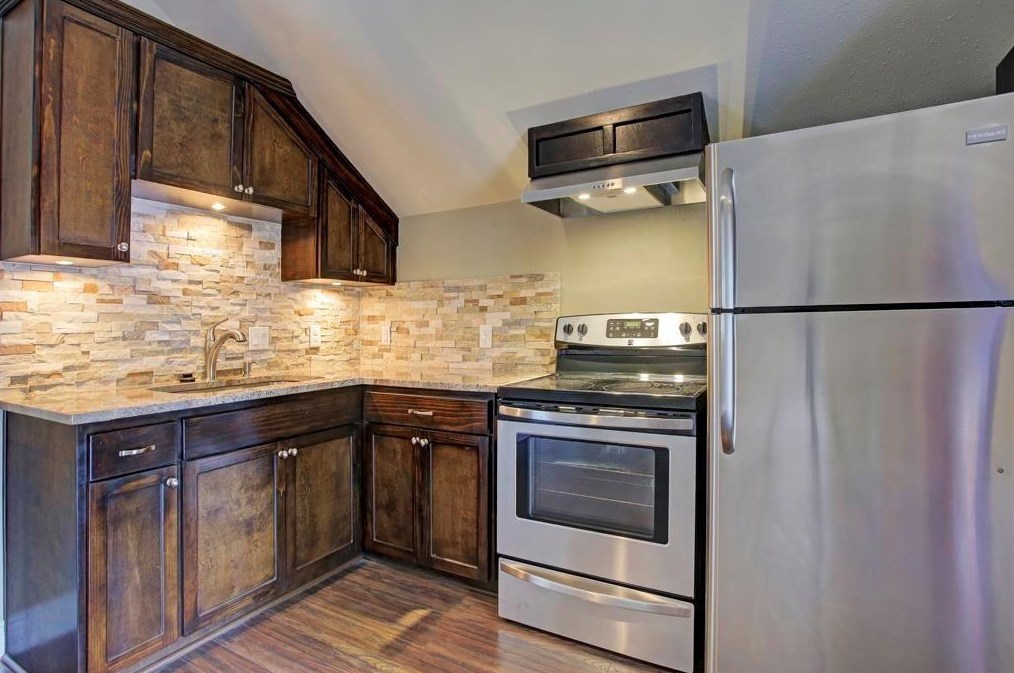427-A 24th St, Houston TX  77008-2037 exterior