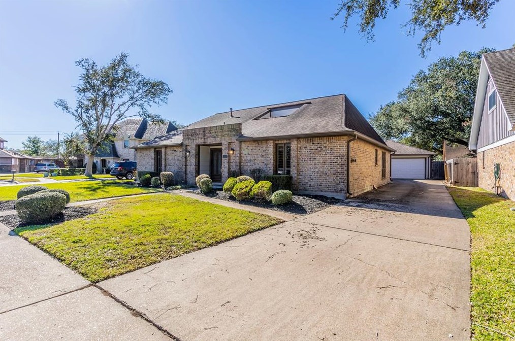 3946 Bolivia Dr, Pasadena TX 77504-2506 exterior