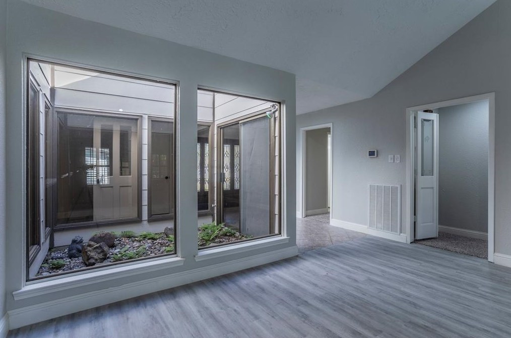 3946 Bolivia Dr, Pasadena TX 77504-2506 exterior