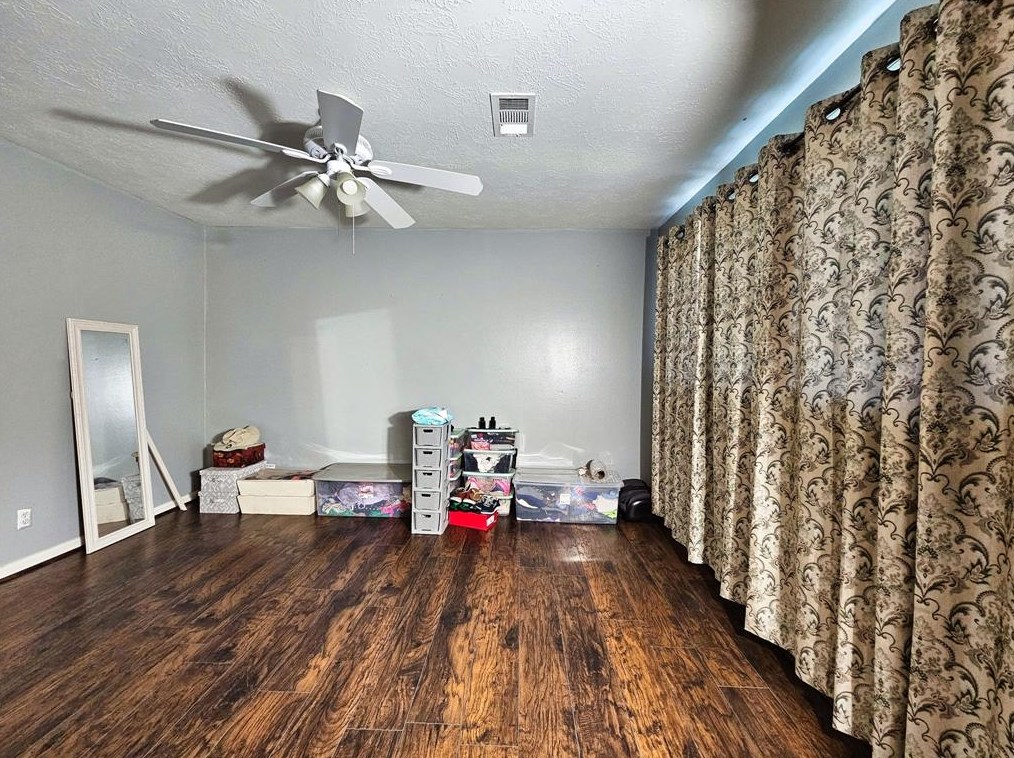 7710 Arrowhead Ln, Houston TX 77075-3706 exterior