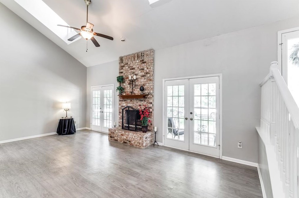 29 Fairmeade Bend Dr, Spring TX  77381-3559 exterior