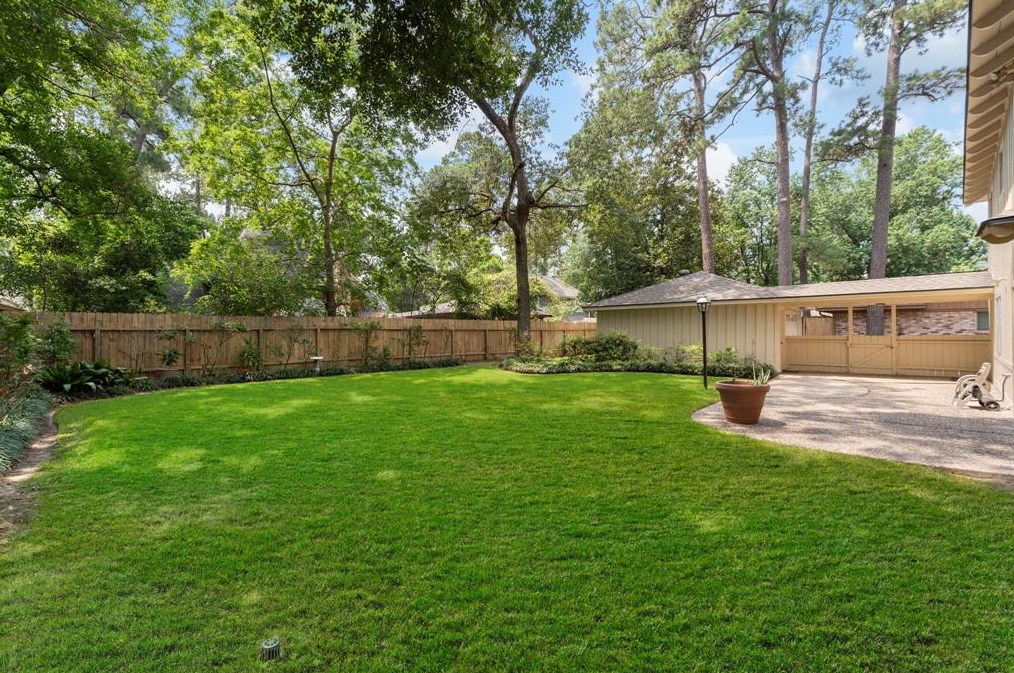 5315 Coral Gables Dr, Houston TX  77069-2602 exterior