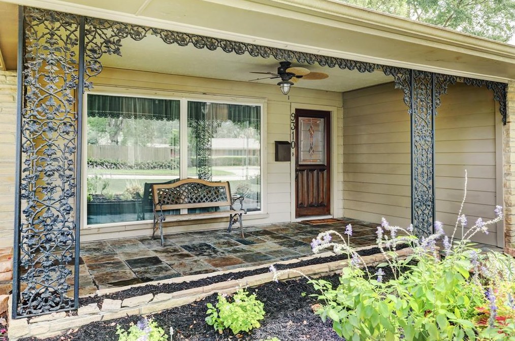 9310 Olathe St, Houston TX  77055-4409 exterior