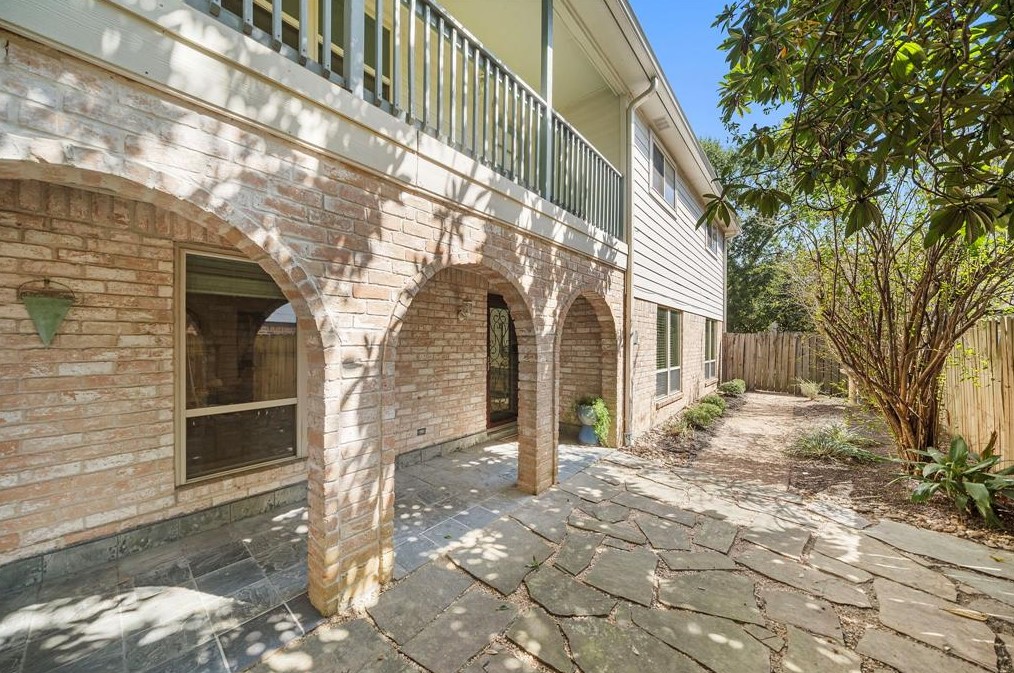 11824 Westmere Dr, Houston TX 77077-3716 exterior