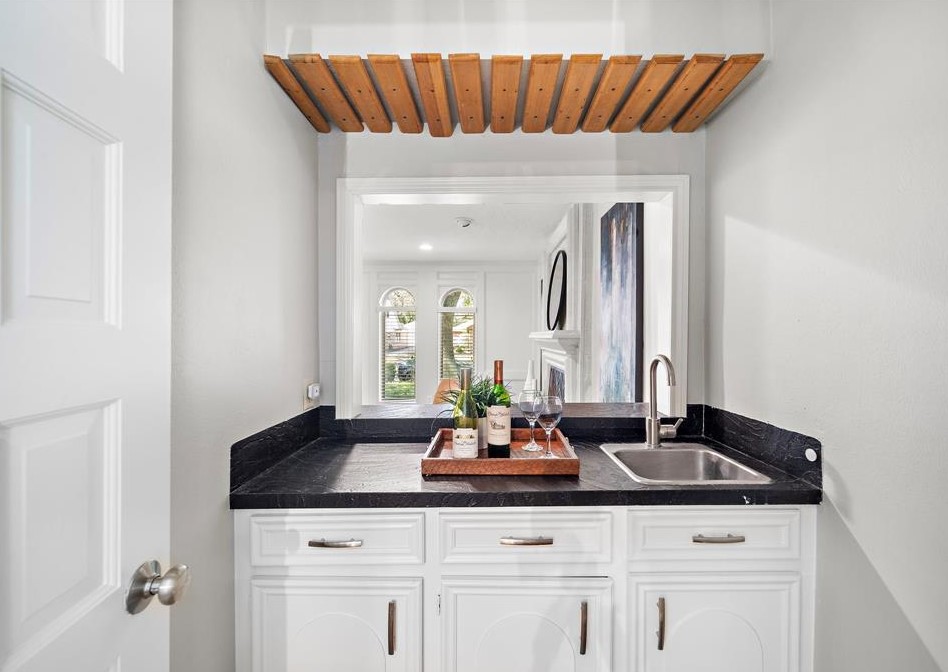 11824 Westmere Dr, Houston TX 77077-3716 exterior