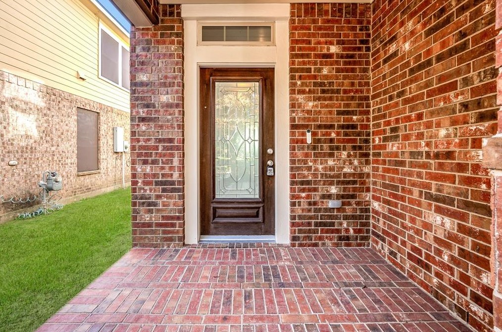 5347 Summit Hollow Dr, Houston TX  77084-6891 exterior