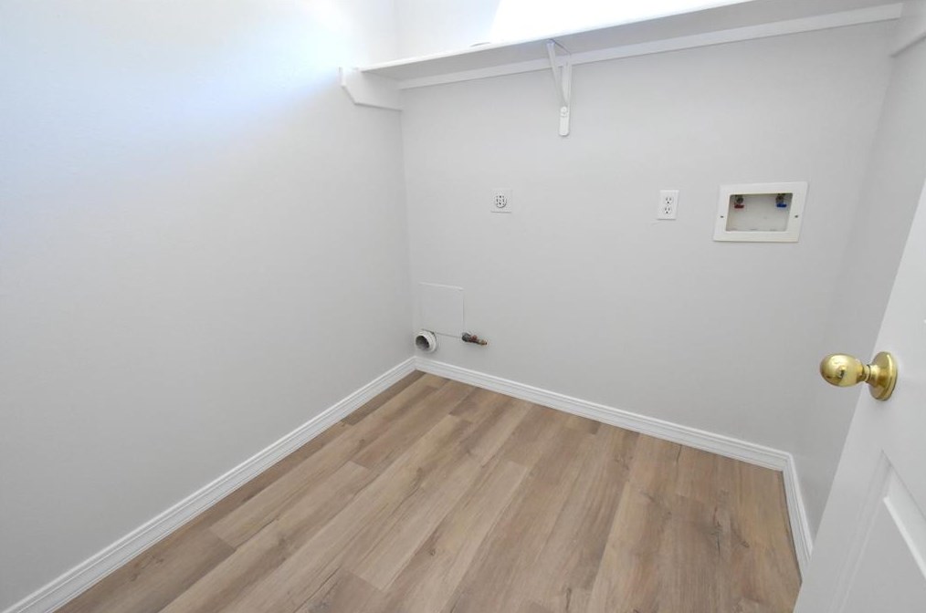 3725 Choctaw Dr, Morgans Point TX  77571-3959 exterior