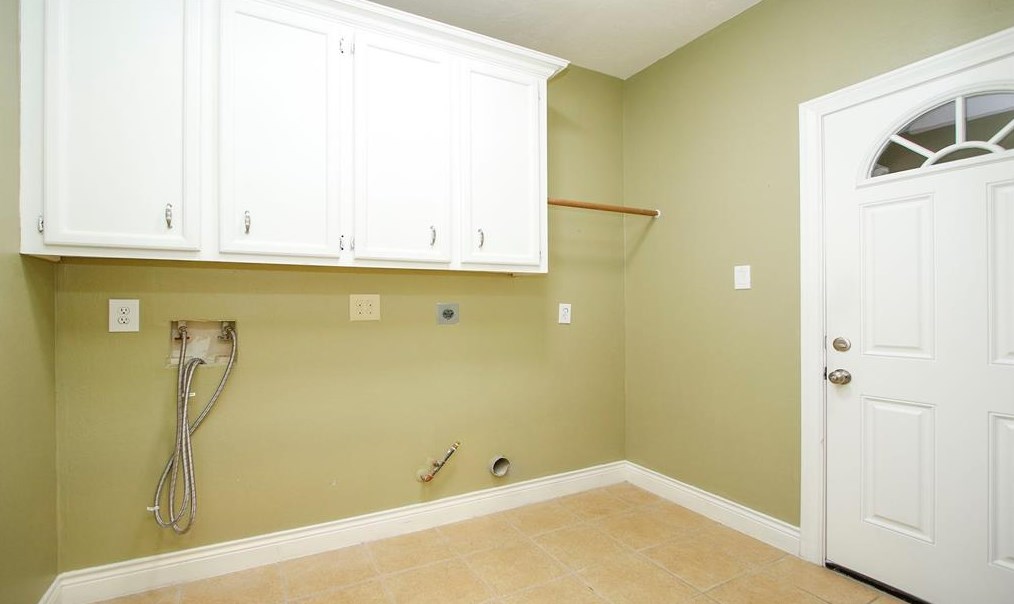 57 Champion Villa Dr, Houston TX  77069-1426 exterior