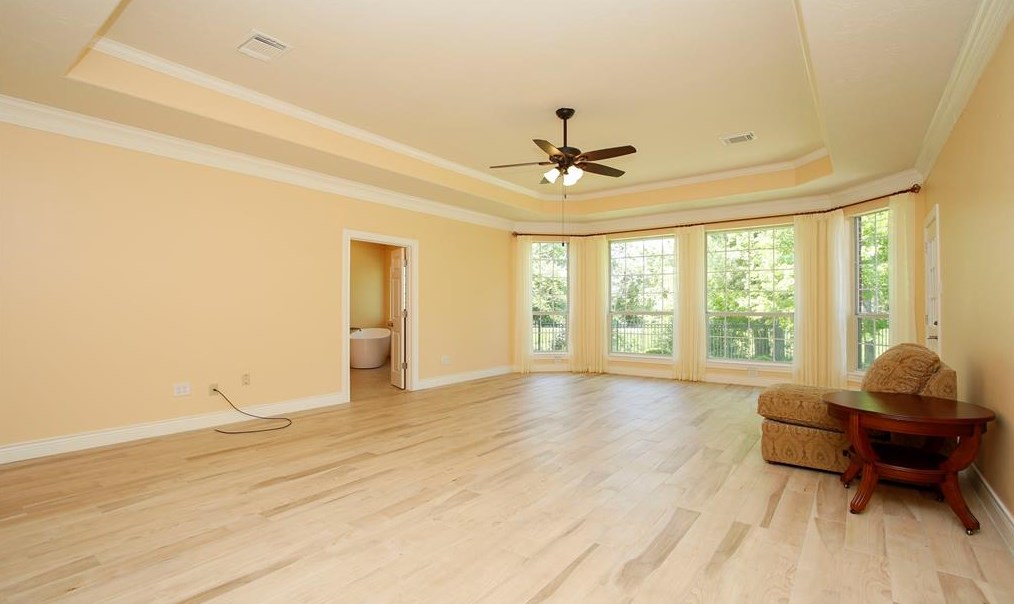 57 Champion Villa Dr, Houston TX  77069-1426 exterior