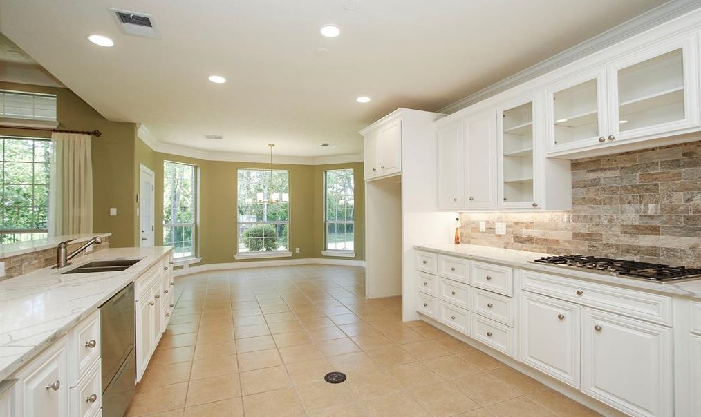 57 Champion Villa Dr, Houston TX  77069-1426 exterior