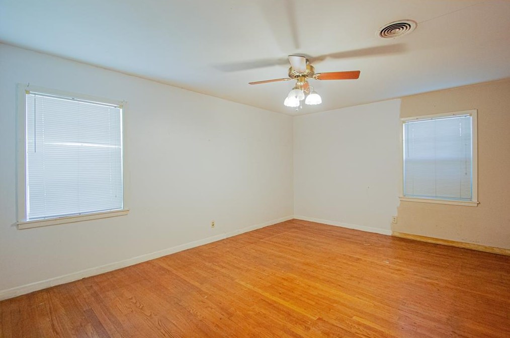 6918 Shavelson, Houston TX  77055-7636 exterior