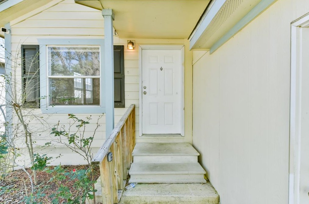 11918 Greenspark Ln, Houston TX  77044-7158 exterior