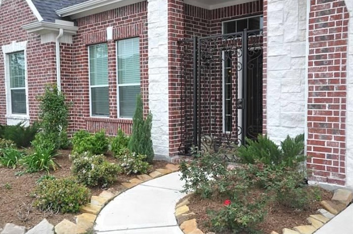 8161 Tranquil Lake Way, Conroe TX  77385-1125 exterior