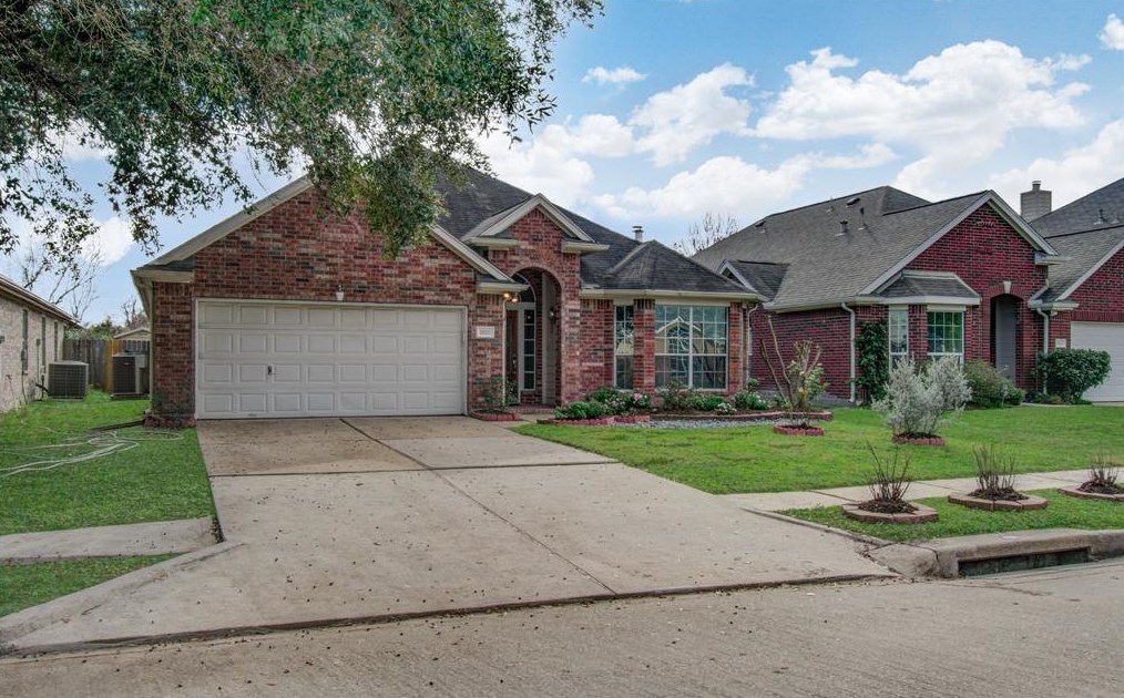 12023 Wortham Landing Dr, Houston TX  77065-5210 exterior