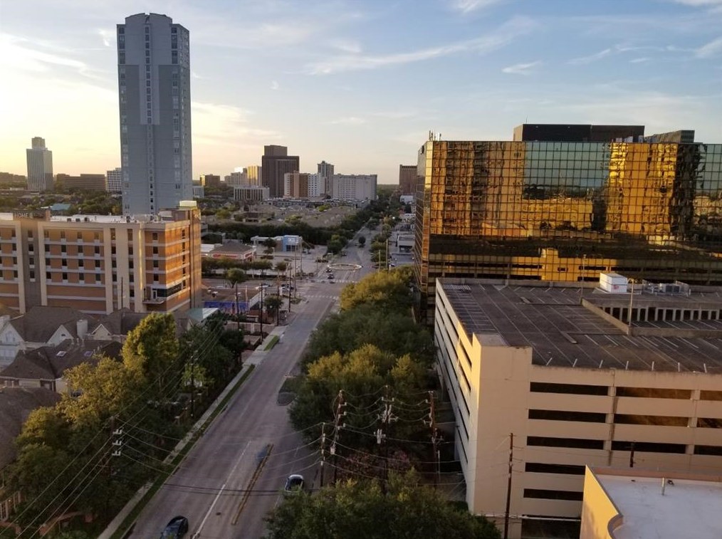 3505 Sage Rd, Houston TX  77056-7002 exterior