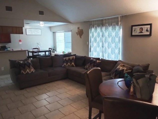 7230 Winding Trce Dr, Houston TX  77086-1854 exterior
