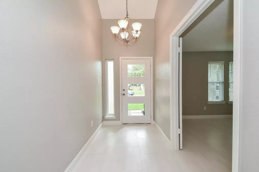 1923 Brushy Creek Dr, Sugar Land TX  77478-4273 exterior