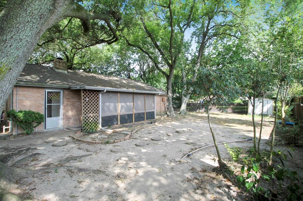 10862 Radford Ln, Houston TX  77099-4723 exterior