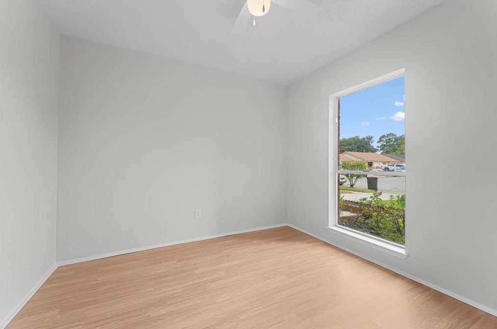 3615 Lancaster Walk Dr, Houston TX  77066-4104 exterior