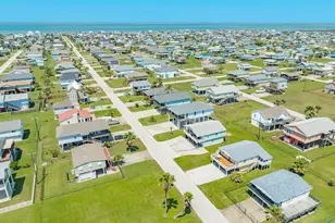 4134 Fort Bend Dr, Galveston, TX 77554 - Photo 9