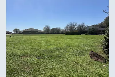 102 Bobolink Drive, Bastrop, TX 78602 - Photo 1