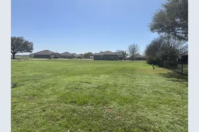 102 Bobolink Drive, Bastrop, TX 78602 - Photo 5