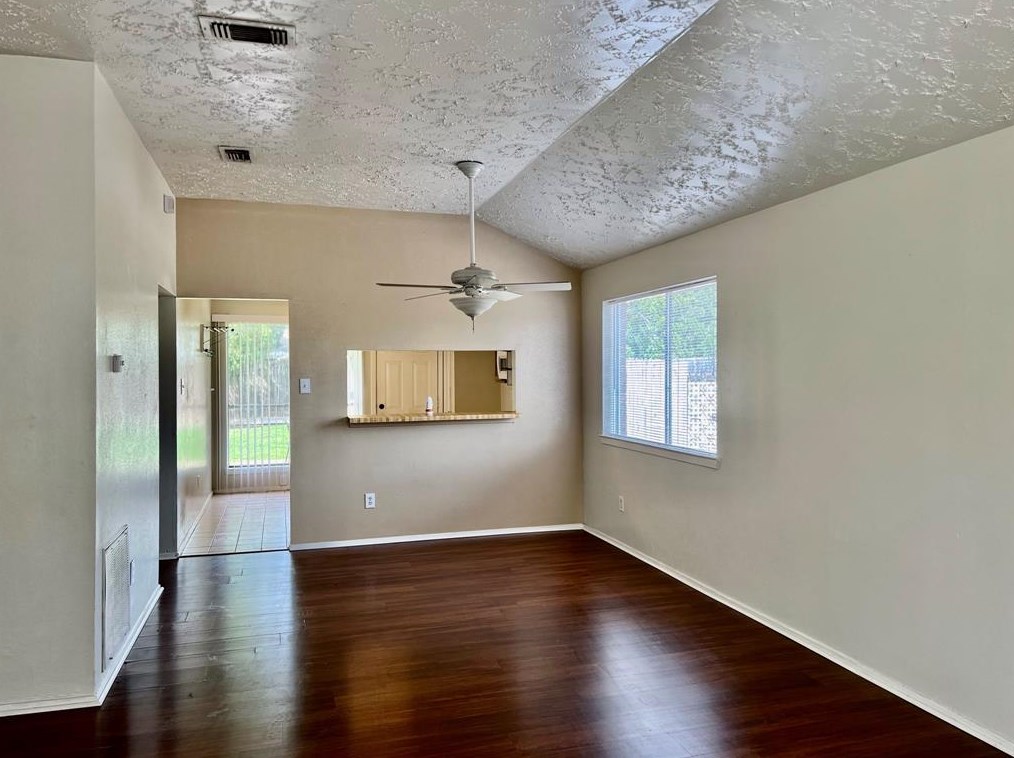 16322 Meadowbrook Farm Rd, Houston TX  77082-1213 exterior